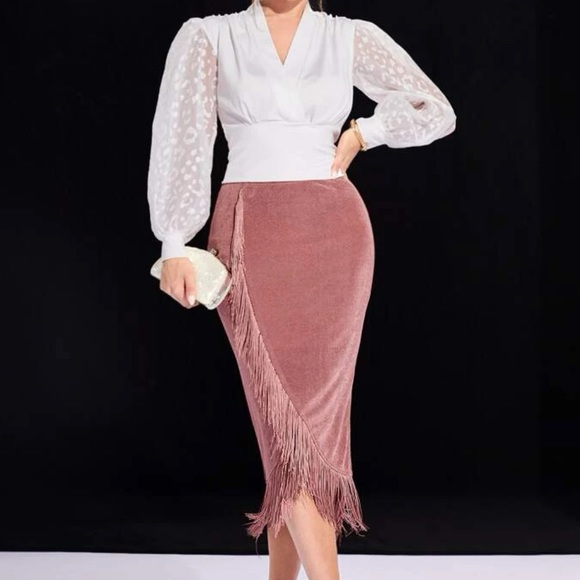 Elegant Classic Office Work White Sheer Leopard Print Bishop Sleeve Top Blouse - Picture 4 of 5